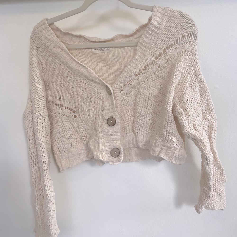 Cream/off white cropped knit cardigan/sweater